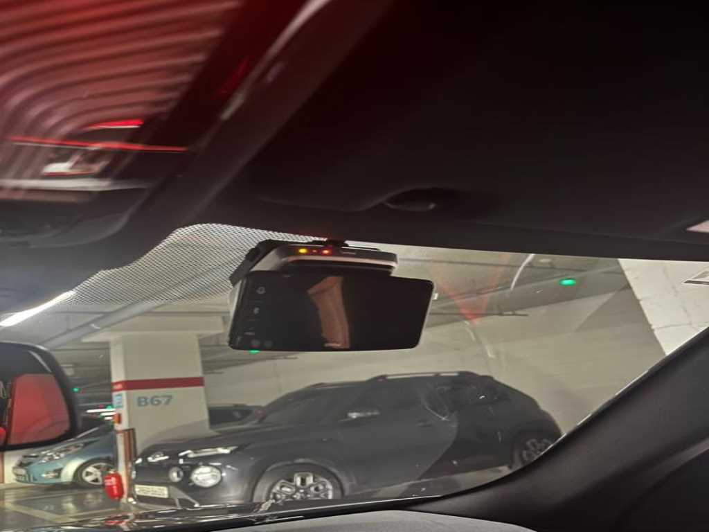 BMW 5-Series — photo 14