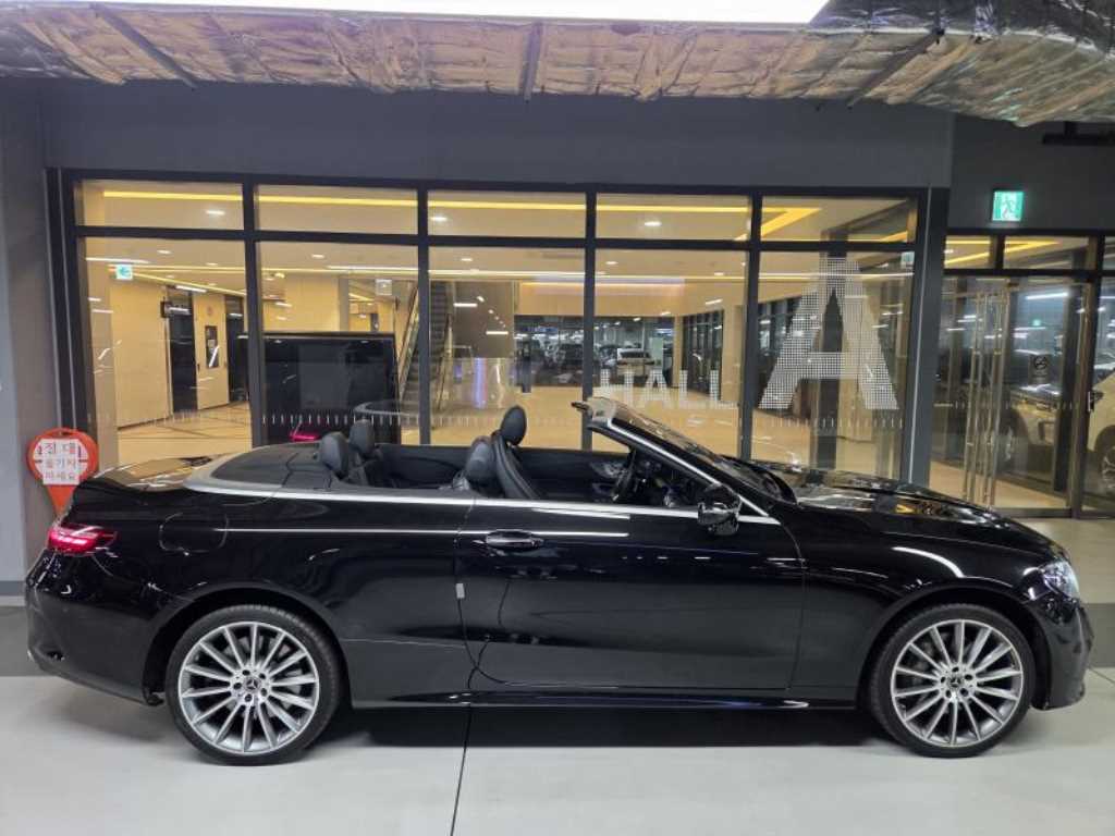 Mercedes-Benz E-Class — photo 04