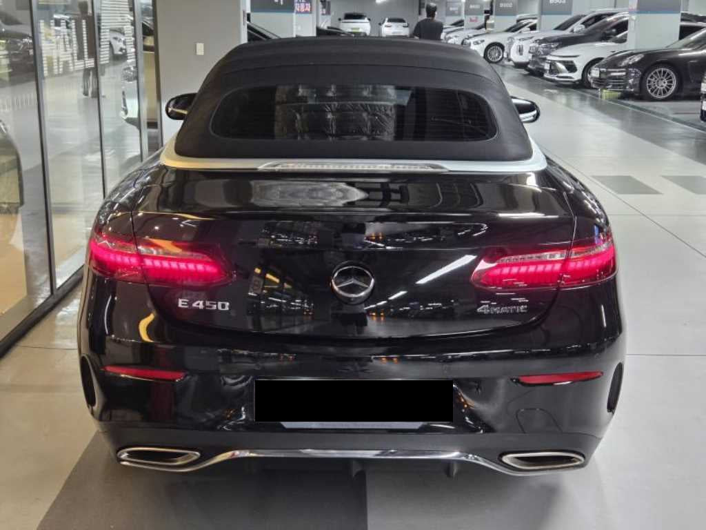 Mercedes-Benz E-Class — photo 06