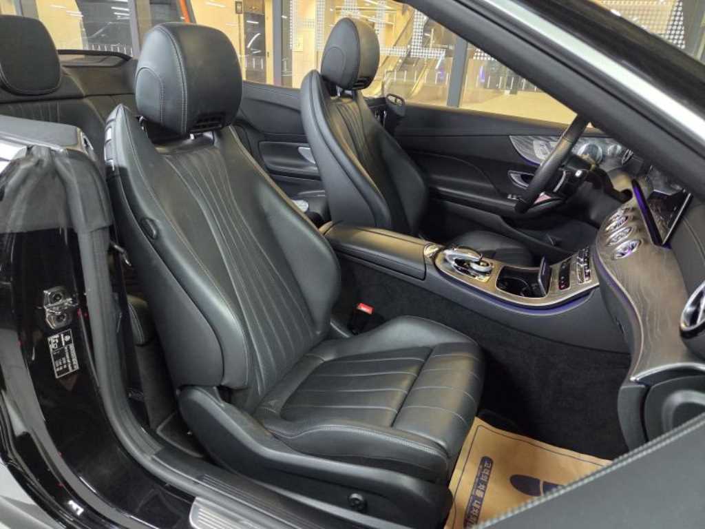 Mercedes-Benz E-Class — photo 10