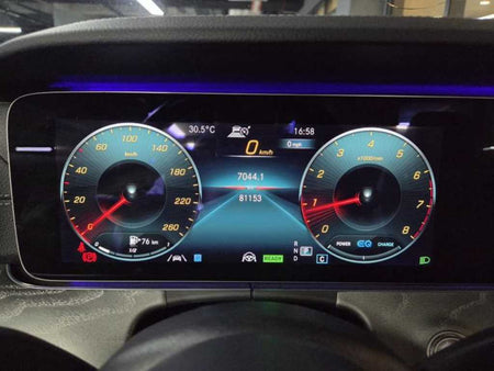 Mercedes-Benz E-Class — photo 14