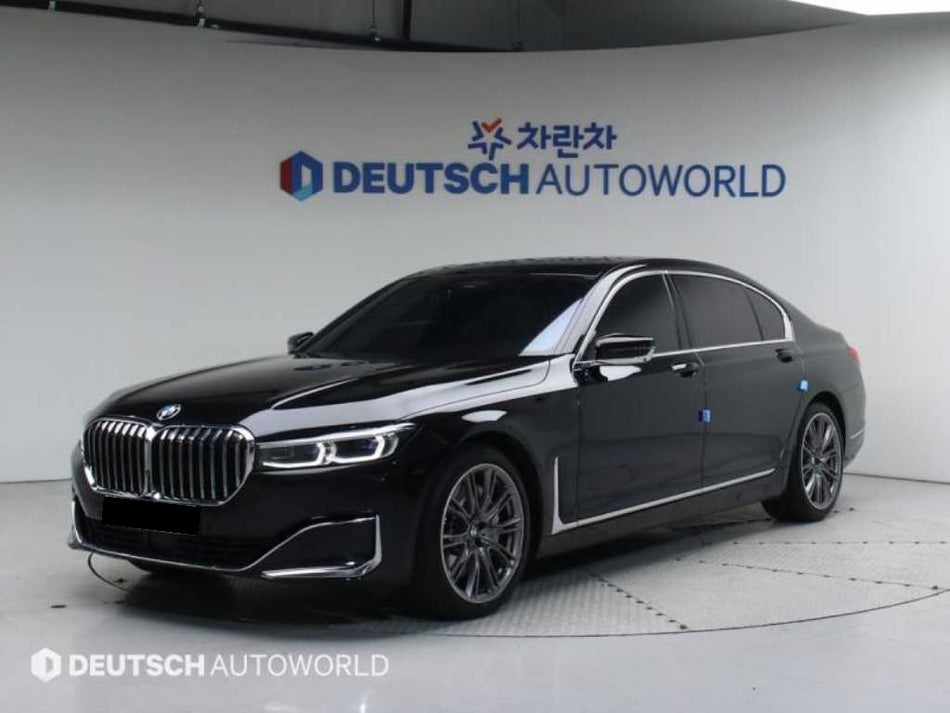 BMW 7-Series — photo 01