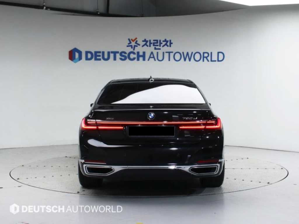 BMW 7-Series — photo 04