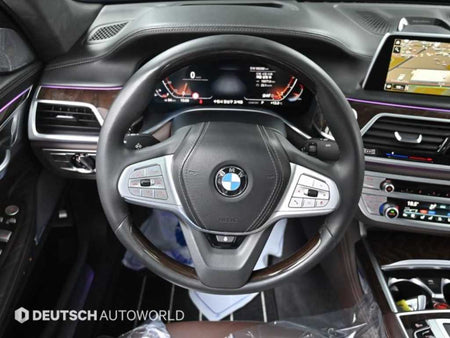 BMW 7-Series — photo 13