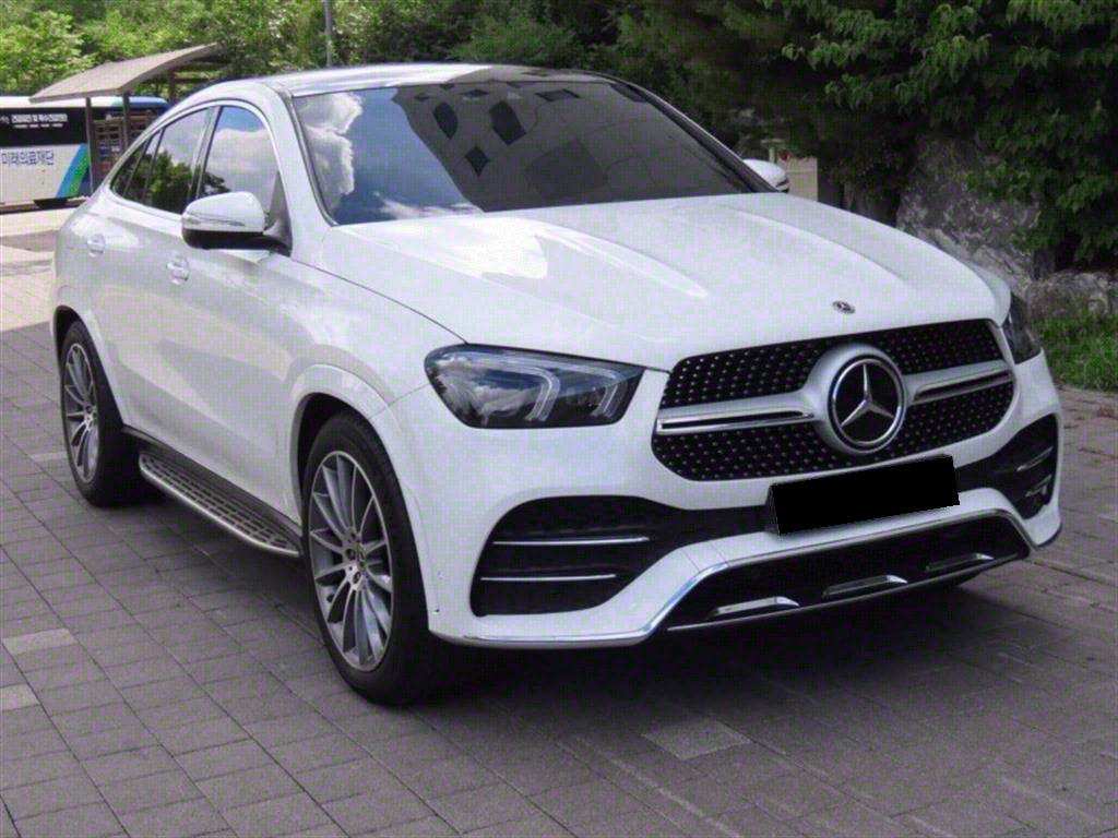 Mercedes-Benz GLE-Class — photo 02