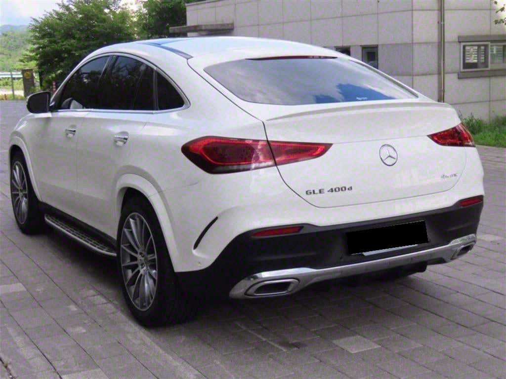Mercedes-Benz GLE-Class — photo 04
