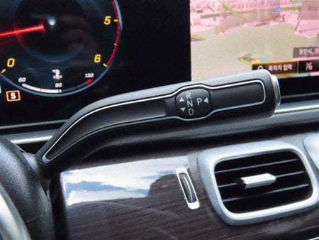 Mercedes-Benz GLE-Class — photo 06
