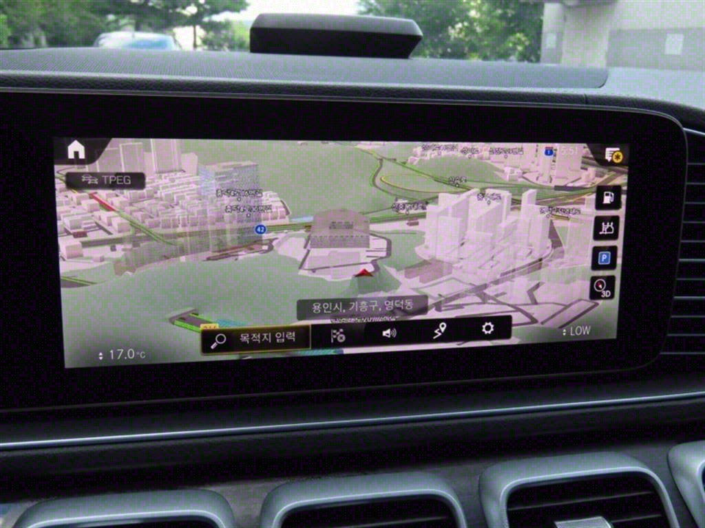 Mercedes-Benz GLE-Class — photo 09