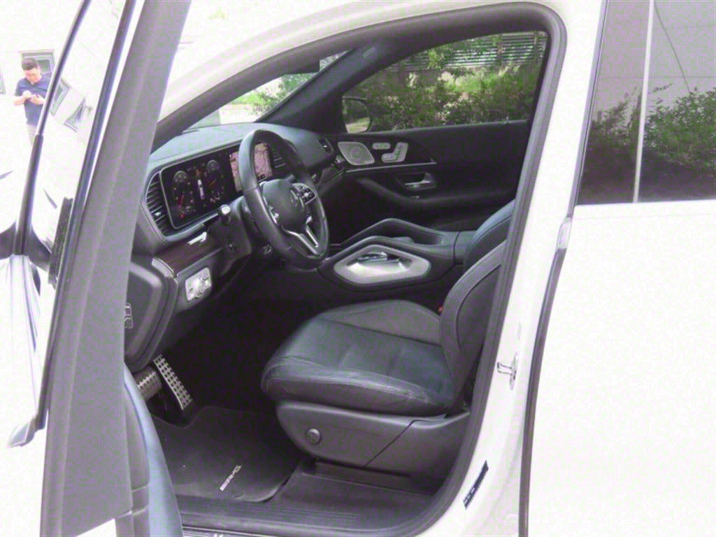Mercedes-Benz GLE-Class — photo 14