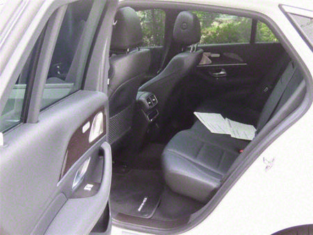 Mercedes-Benz GLE-Class — photo 15