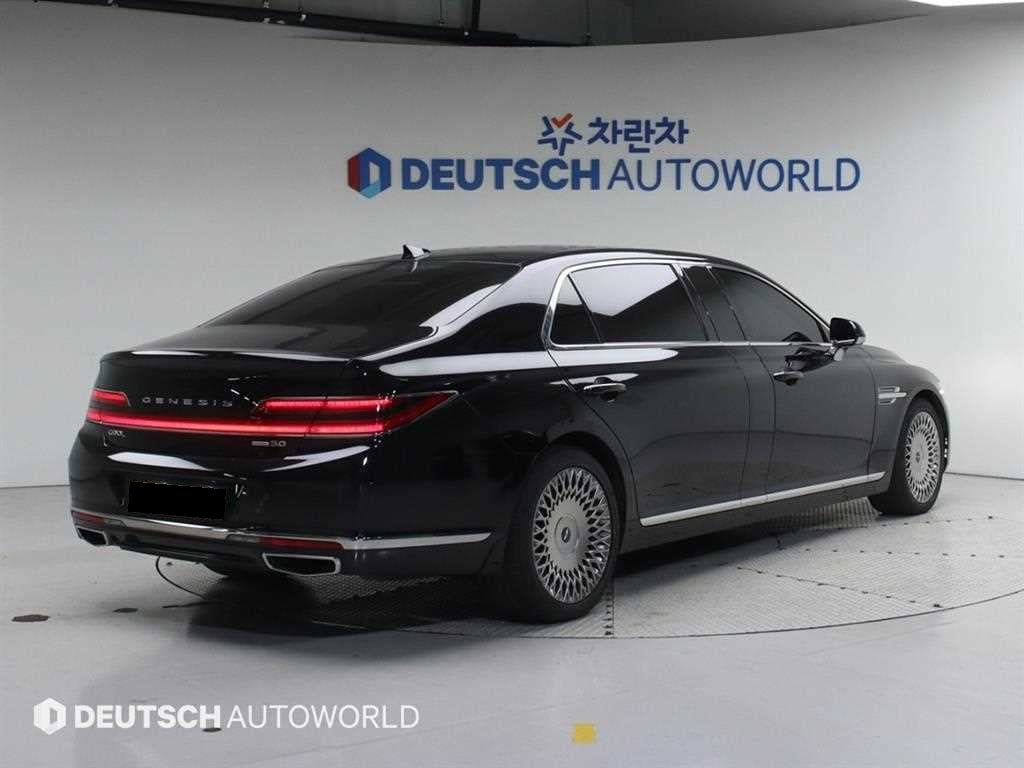 Genesis G90 — photo 02