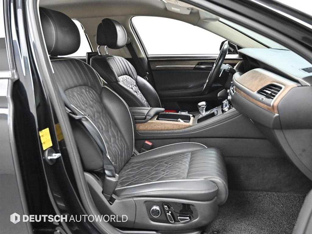 Genesis G90 — photo 10
