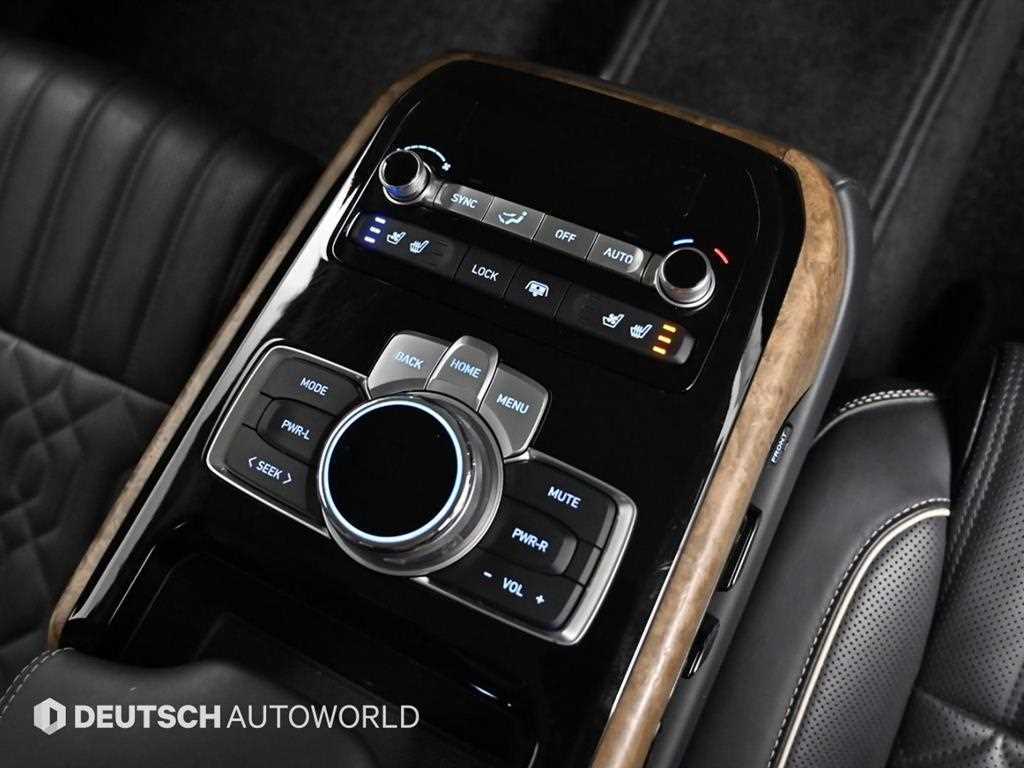 Genesis G90 — photo 16