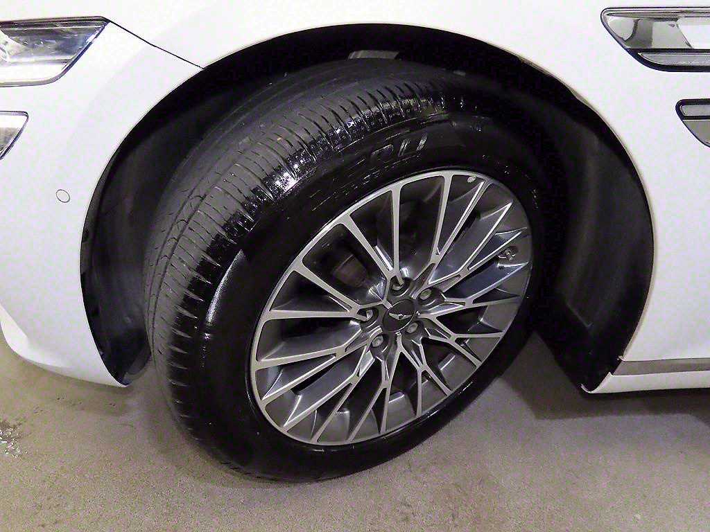 Genesis G80 — photo 20