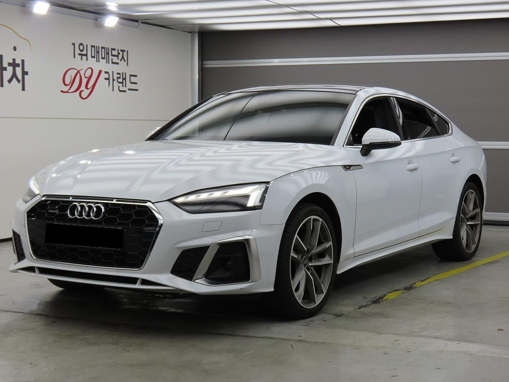 Audi A5 — photo 01