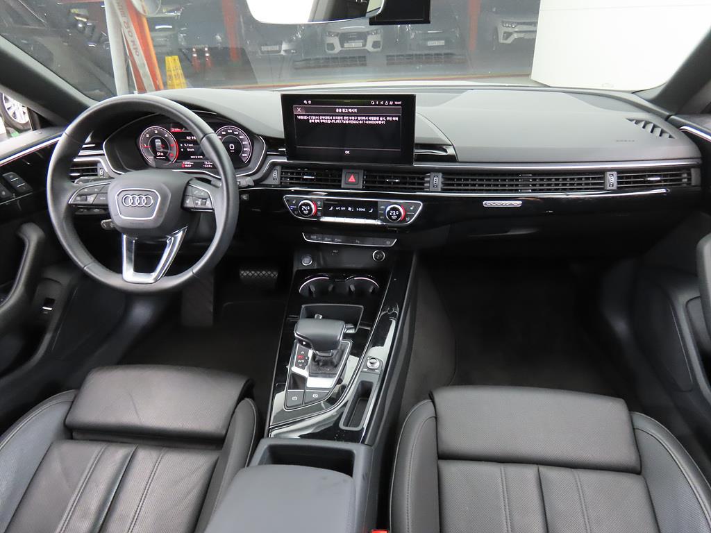 Audi A5 — photo 05