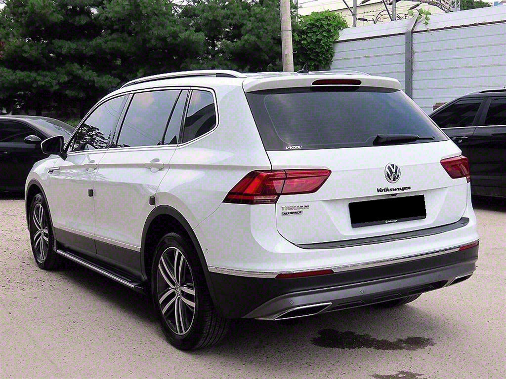 Volkswagen Tiguan — photo 03