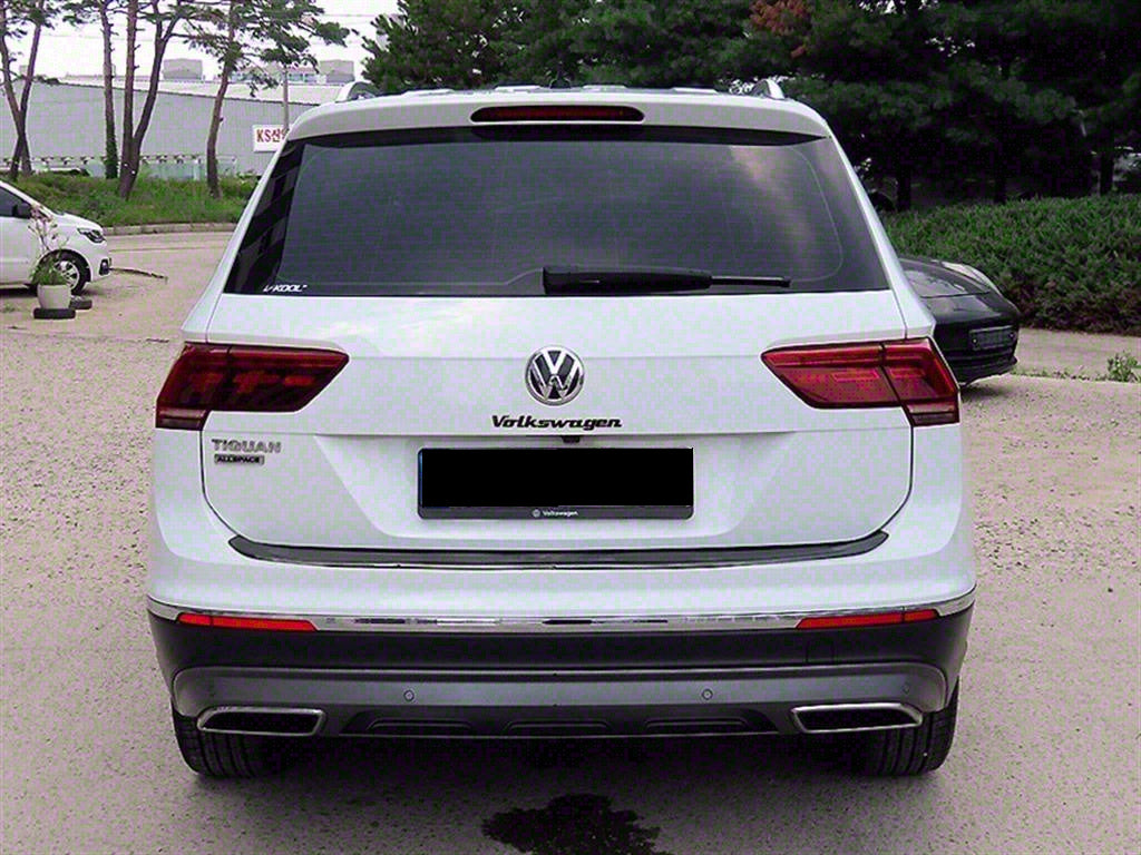 Volkswagen Tiguan — photo 04
