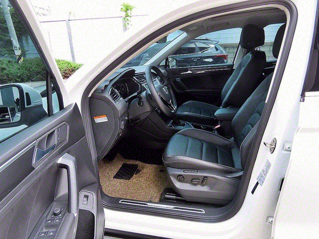 Volkswagen Tiguan — photo 05