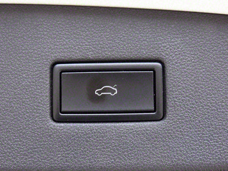 Volkswagen Tiguan — photo 16