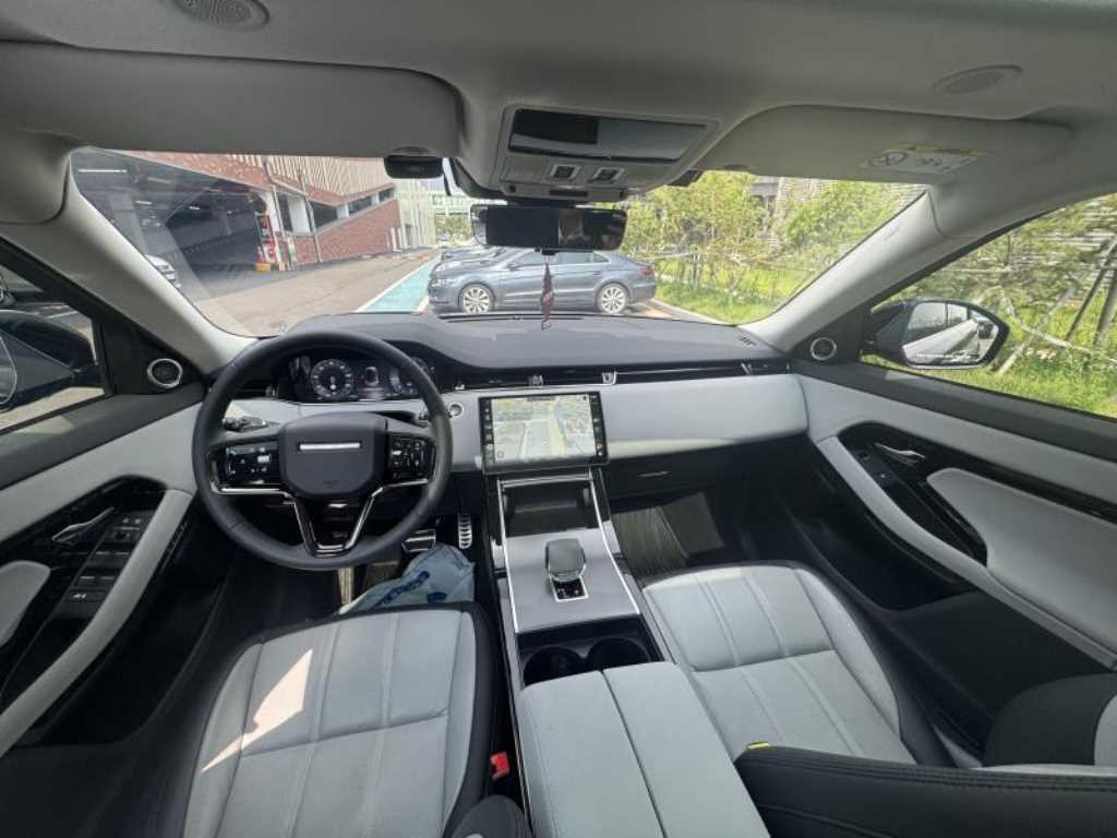 Land Rover Range Rover Evoque — photo 15