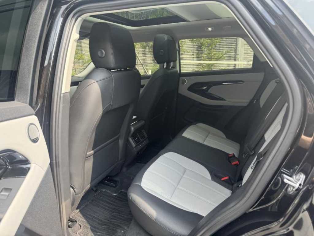 Land Rover Range Rover Evoque — photo 17