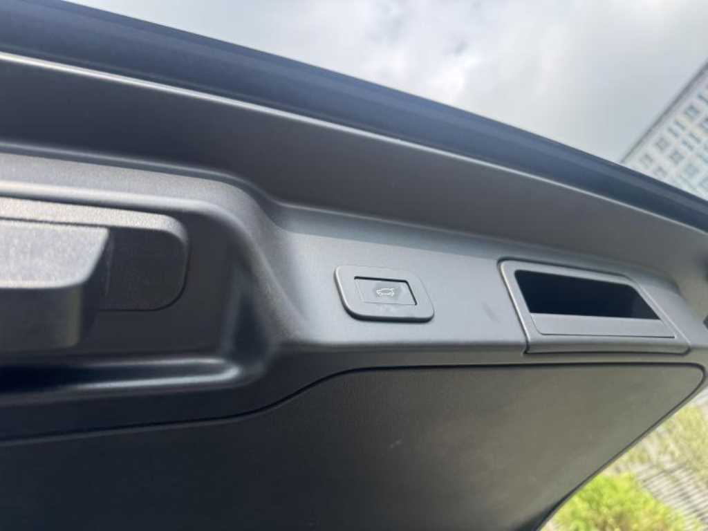 Land Rover Range Rover Evoque — photo 19