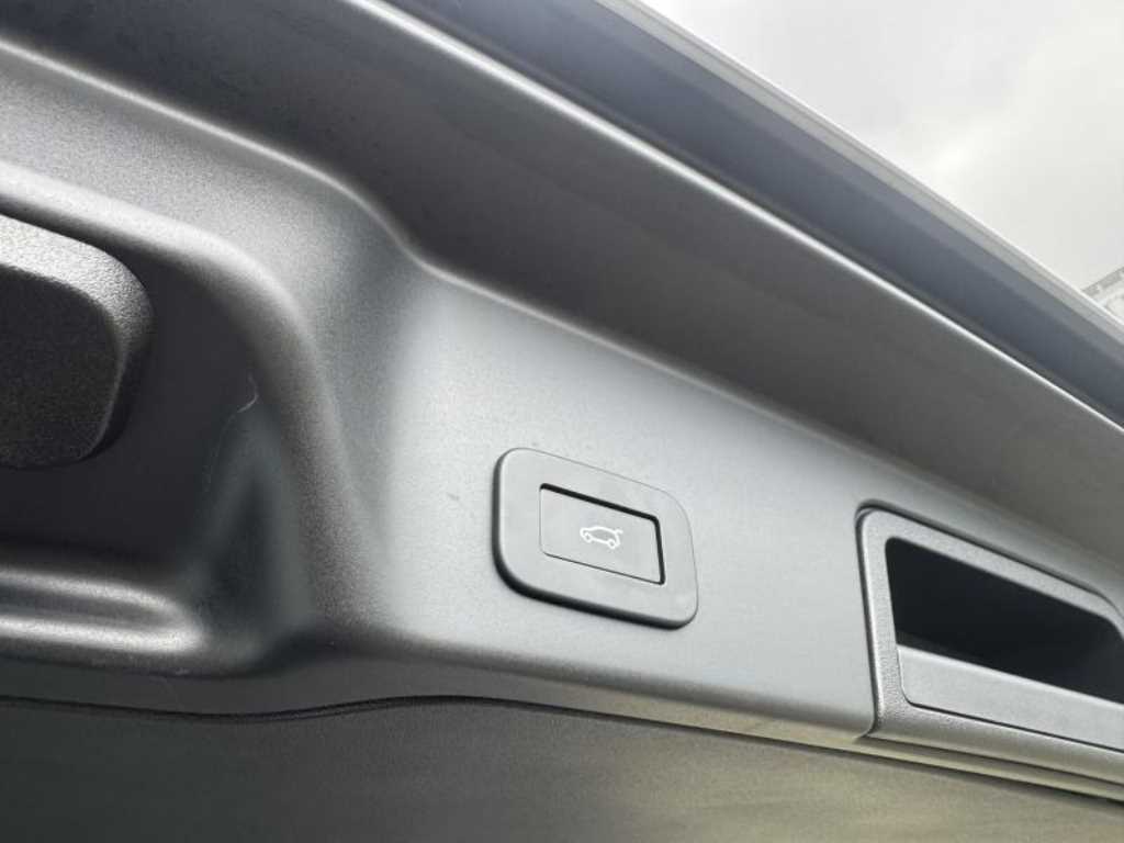 Land Rover Range Rover Evoque — photo 05