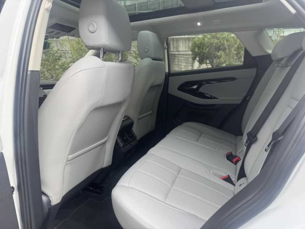 Land Rover Range Rover Evoque — photo 17