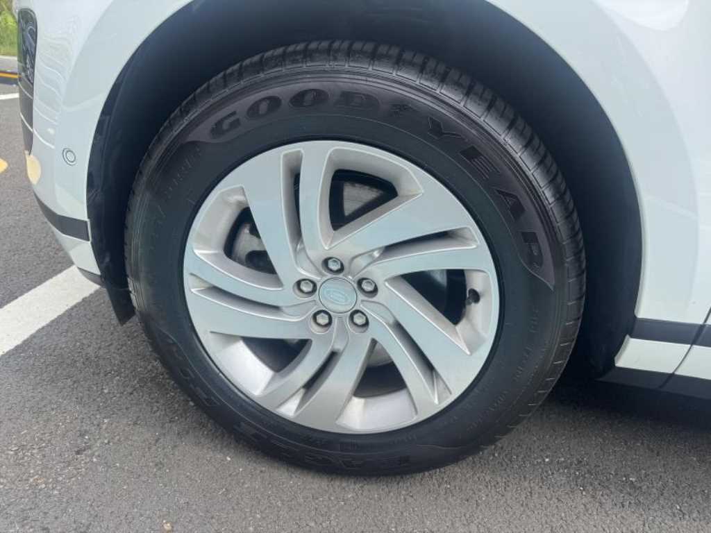 Land Rover Range Rover Evoque — photo 20