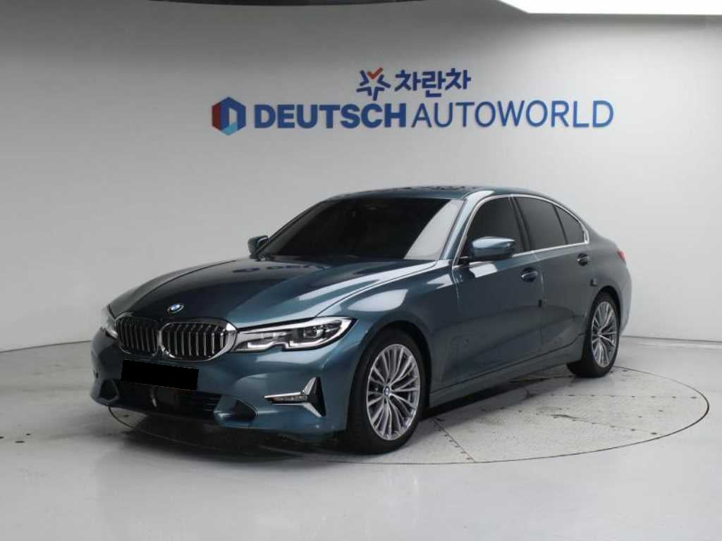 BMW 3-Series — photo 01