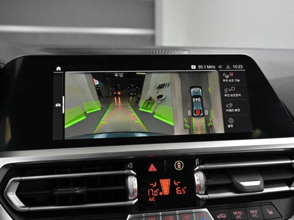 BMW 3-Series — photo 07