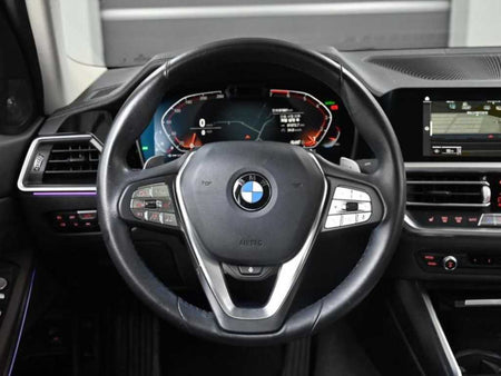 BMW 3-Series — photo 10