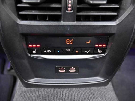BMW 3-Series — photo 17