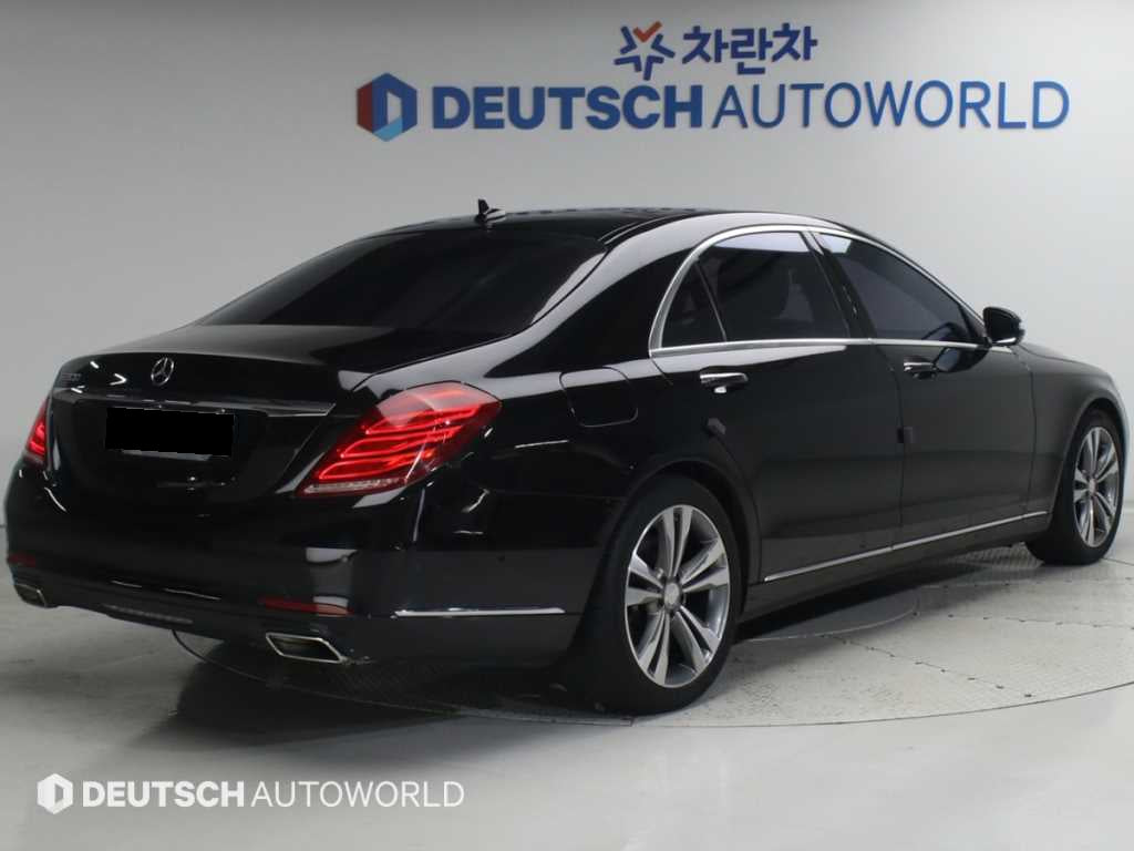 Mercedes-Benz S-Class — photo 02