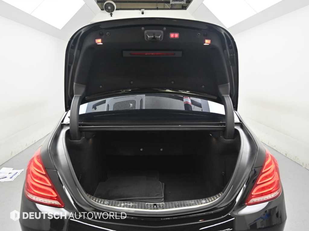 Mercedes-Benz S-Class — photo 19