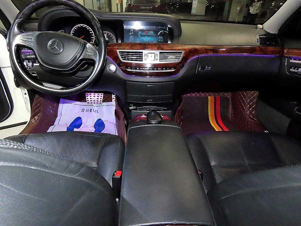 Mercedes-Benz S-Class — photo 10