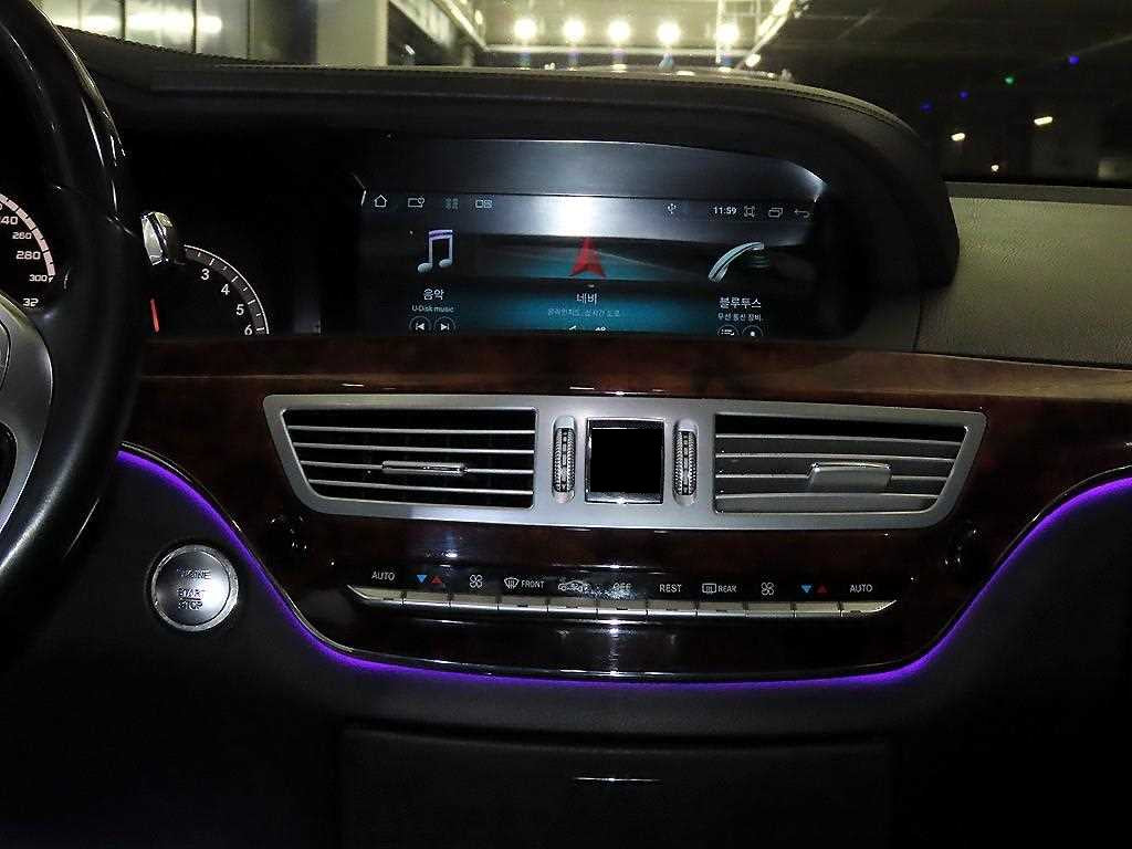 Mercedes-Benz S-Class — photo 11