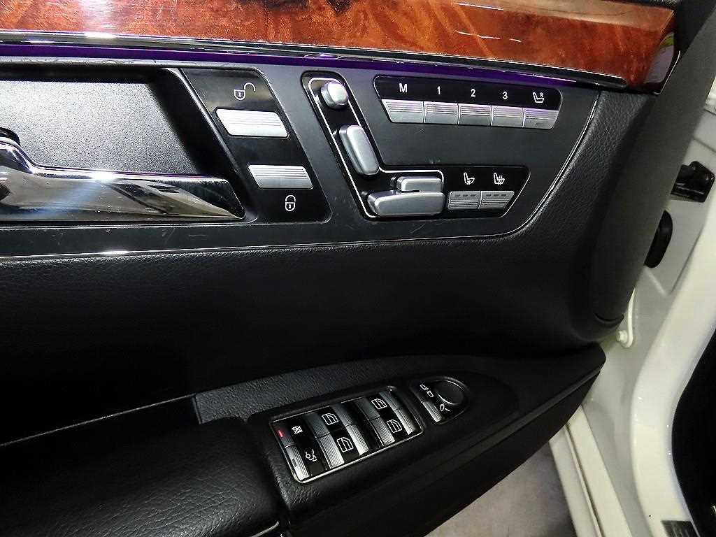 Mercedes-Benz S-Class — photo 15