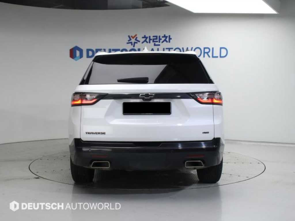 CHEVROLET Traverse — photo 04