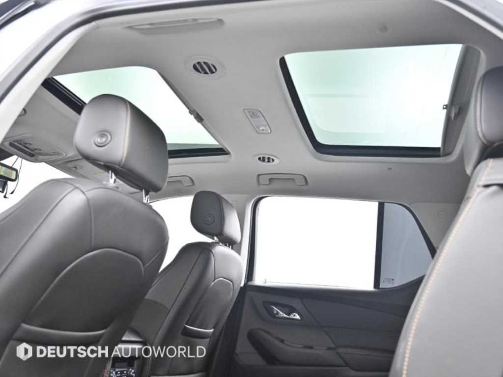 CHEVROLET Traverse — photo 05