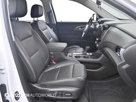 CHEVROLET Traverse — photo 11