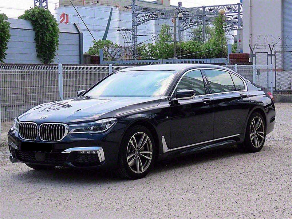 BMW 7-Series — photo 02