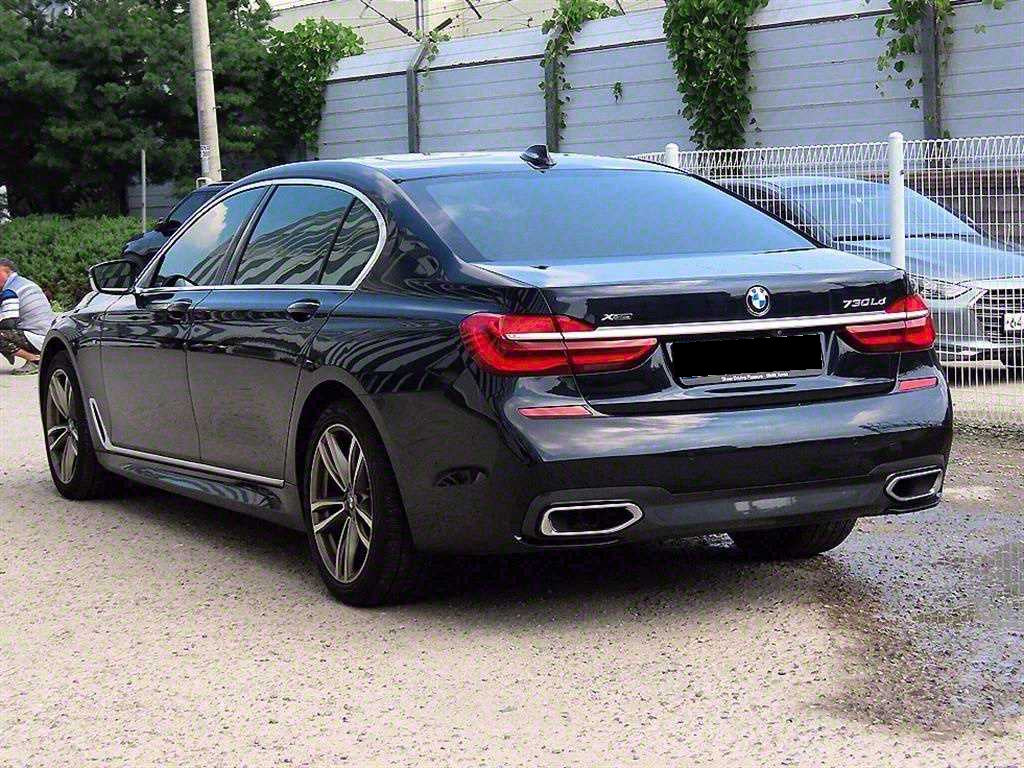 BMW 7-Series — photo 03