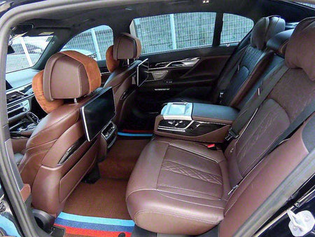 BMW 7-Series — photo 06