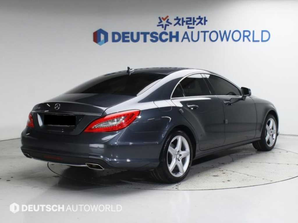 Mercedes-Benz CLS-Class — photo 02
