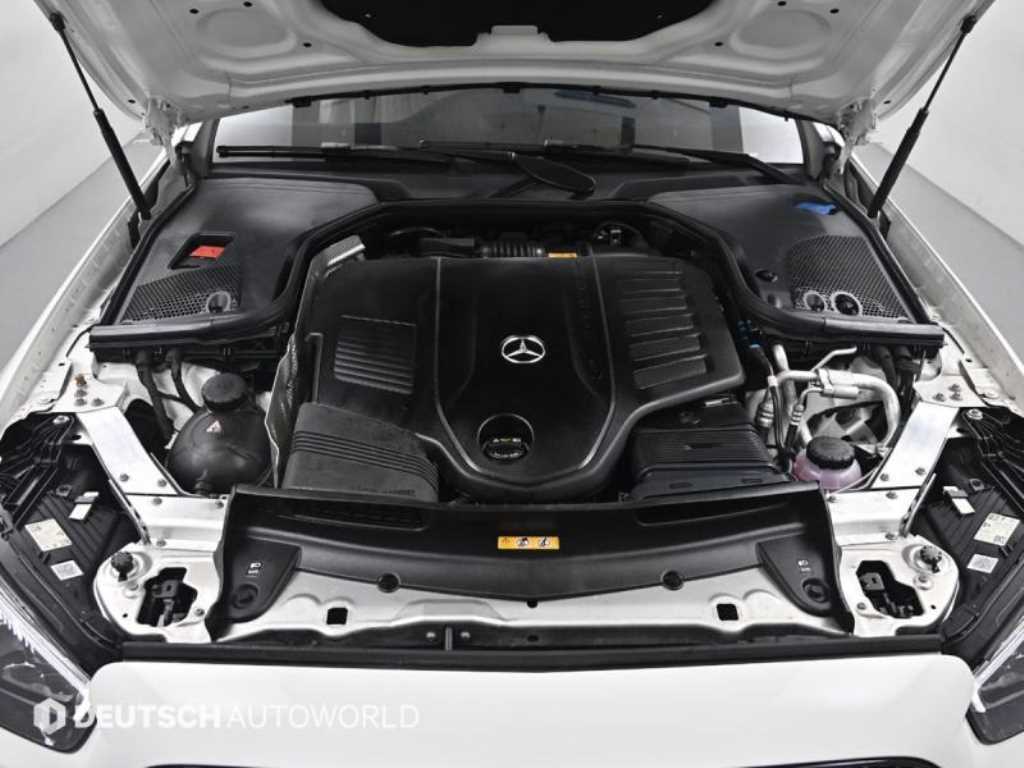Mercedes-Benz E-Class — photo 06