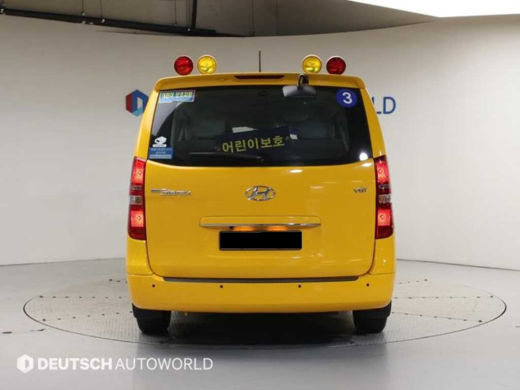 Hyundai Starex — photo 04