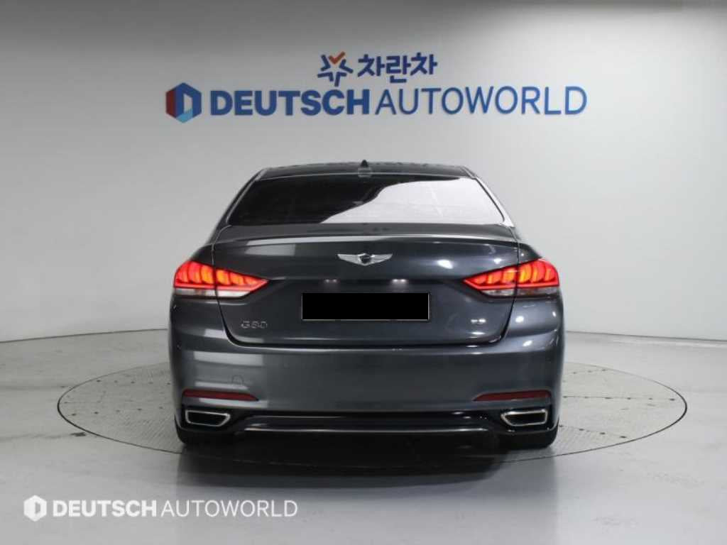 Genesis G80 — photo 04