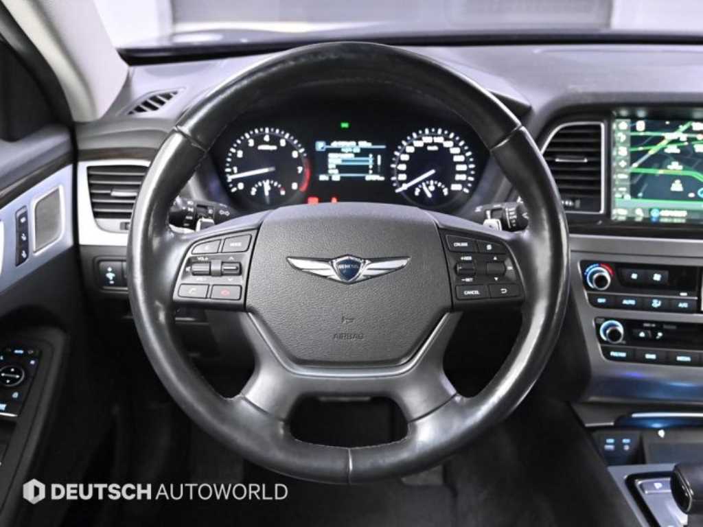 Genesis G80 — photo 06